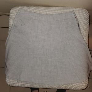 Cute fit-n-flare pale grey skirt.